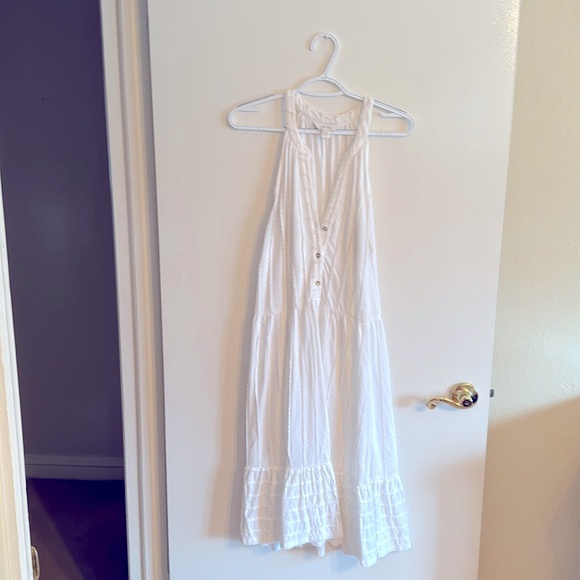 Lilly Pulitzer Dresses & Skirts - Lilly Pulitzer Lennox swing Dress is white.